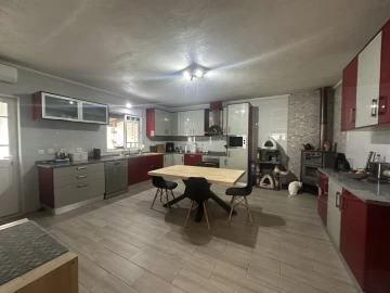 Moradia T4 para Venda em Pego
