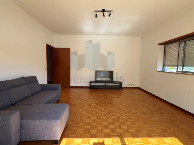 Apartamento T3 para Venda em Santo Antonio dos Olivais Foto 5