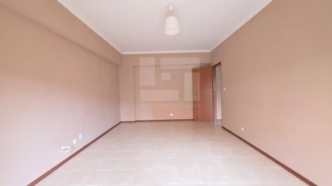 Apartamento T2 para Venda em Cacém e São Marcos