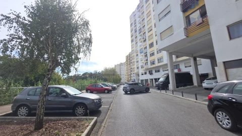 Apartamento T2 para Venda em Cacém e São Marcos