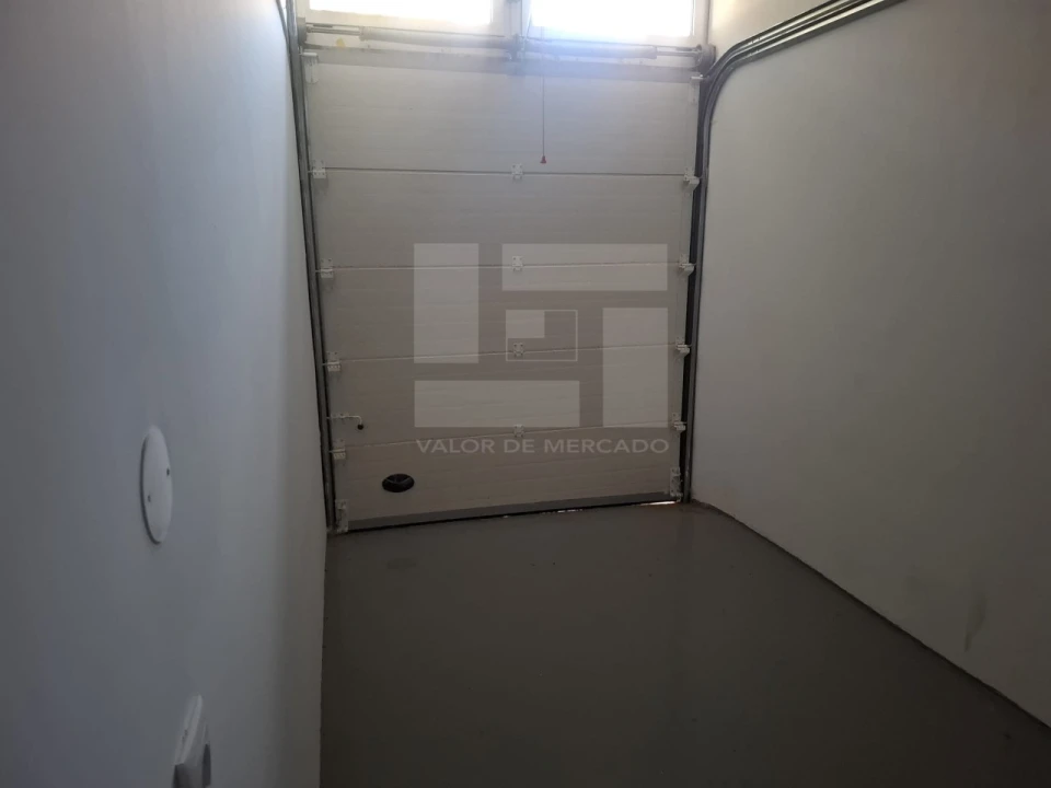 Apartamento T2 para Venda em Cavernães Foto 6