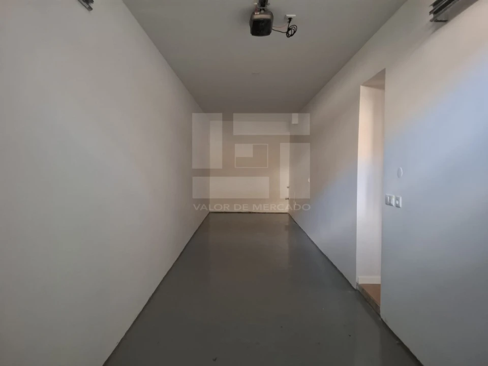 Apartamento T2 para Venda em Cavernães Foto 21
