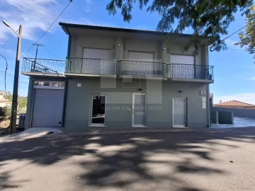 Apartamento T2 para Venda em Cavernães
