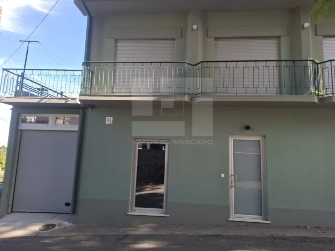 Apartamento T2 para Venda em Cavernães Foto 2