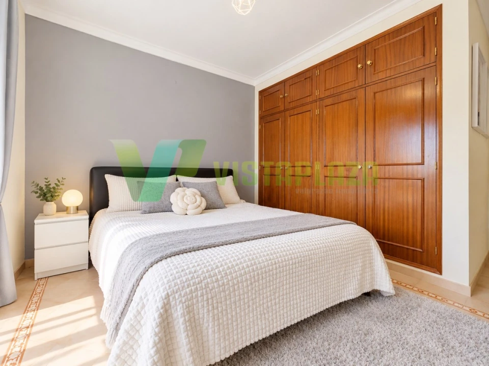 Apartamento T3 para Venda em Portimão Foto 9