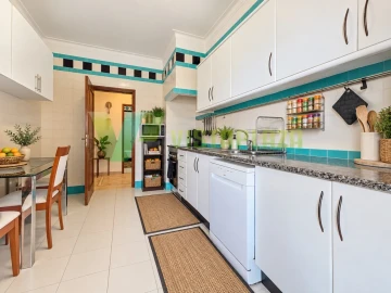 Apartamento T3 para Venda em Portimão