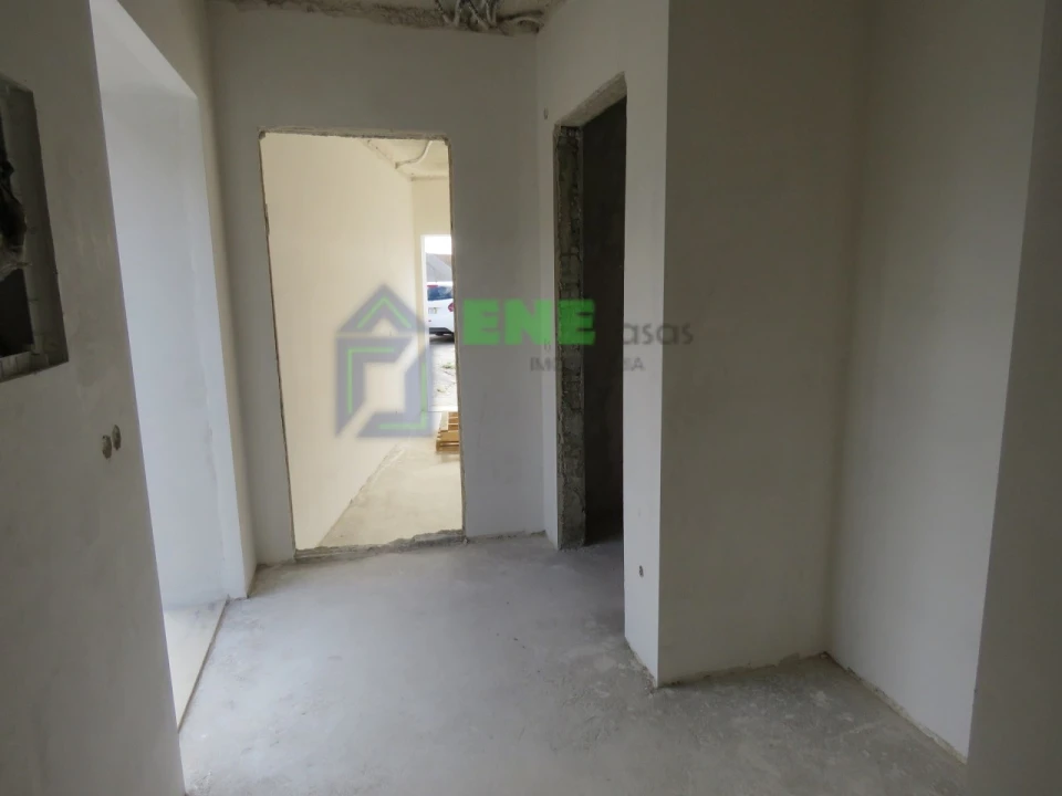 Moradia T3 para Venda em Santa Maria, São Pedro e Matacães Foto 9