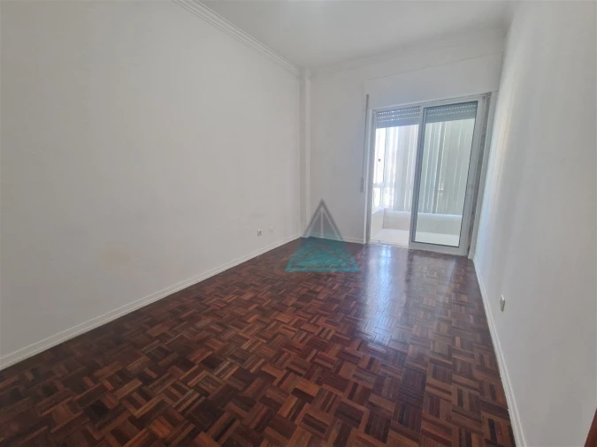 Apartamento T2 para Arrendamento em Amora Foto 3