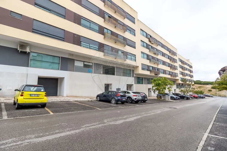 Apartamento T2 para Venda em Santo António dos Cavaleiros e Frielas Foto 20