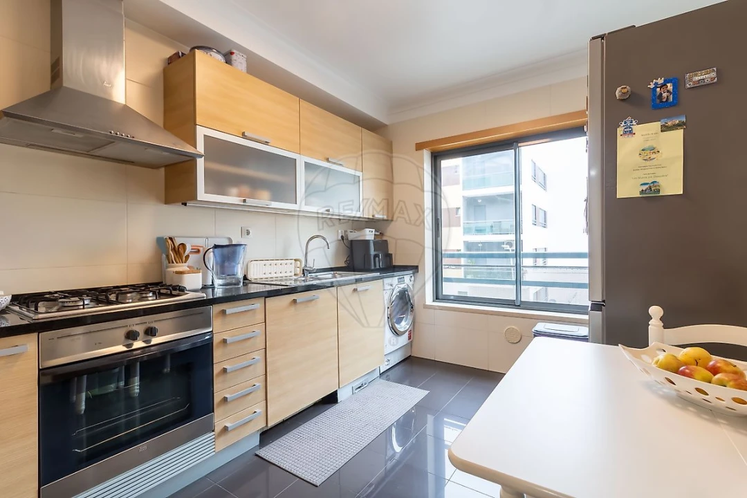 Apartamento T2 para Venda em Santo António dos Cavaleiros e Frielas Foto 15