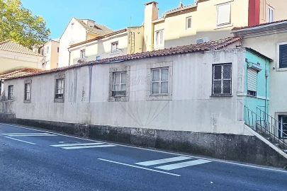 Moradia T4 para Venda em Queluz e Belas