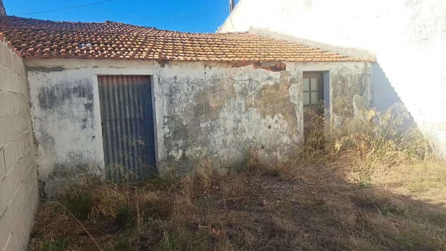 Moradia T1 para Venda em Benfica do Ribatejo Foto 3
