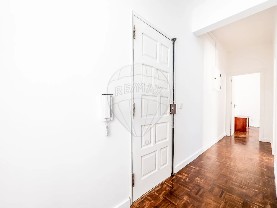 Apartamento T2 para Arrendamento em Castanheira do Ribatejo e Cachoeiras Foto 5