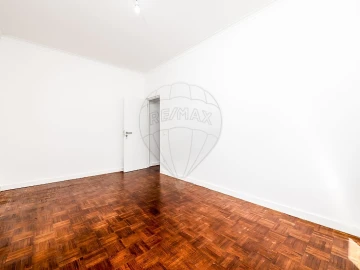 Apartamento T2 para Arrendamento em Castanheira do Ribatejo e Cachoeiras