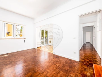Apartamento T2 para Arrendamento em Castanheira do Ribatejo e Cachoeiras