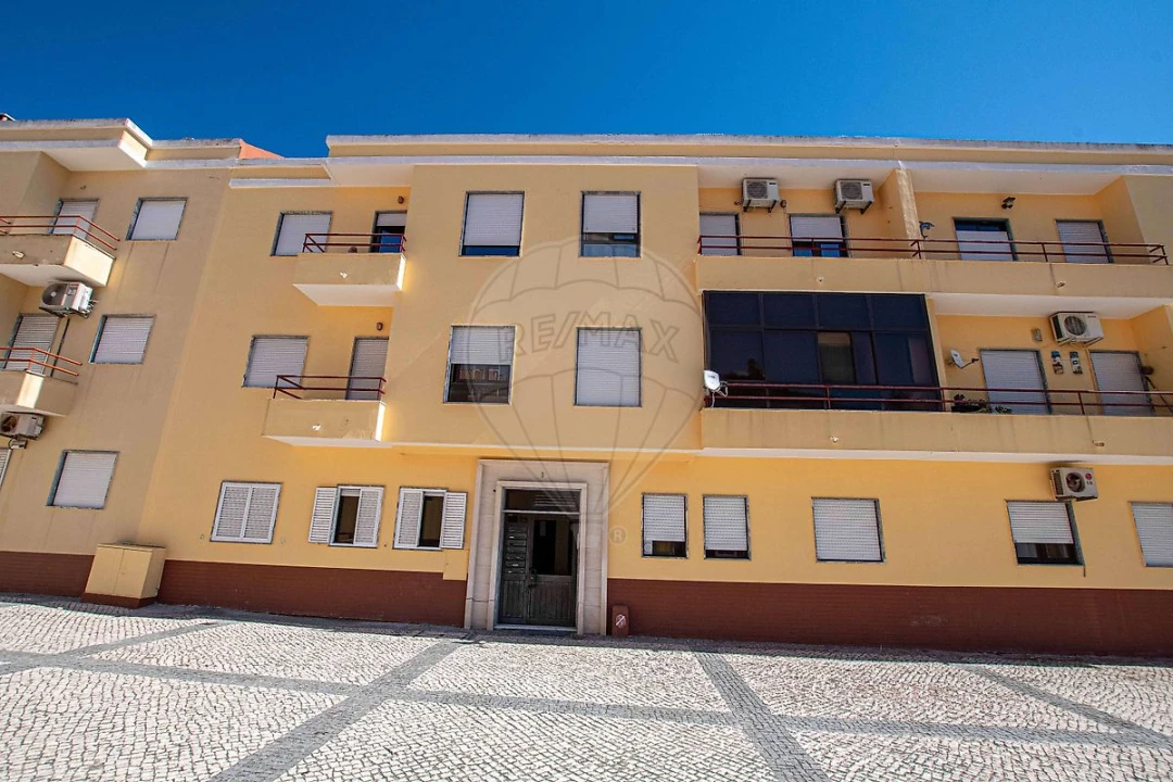 Apartamento T2 para Venda em Baixa da Banheira e Vale da Amoreira Foto 1