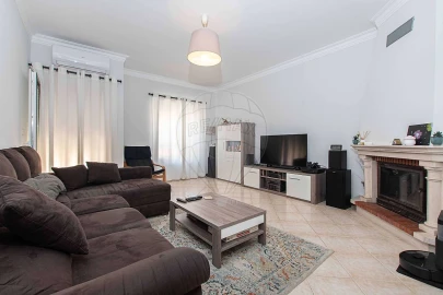 Apartamento T2 para Venda em Baixa da Banheira e Vale da Amoreira
