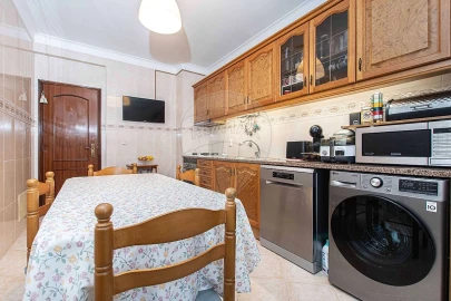 Apartamento T2 para Venda em Baixa da Banheira e Vale da Amoreira