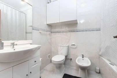 Apartamento T2 para Venda em Baixa da Banheira e Vale da Amoreira