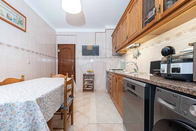 Apartamento T2 para Venda em Baixa da Banheira e Vale da Amoreira Foto 21