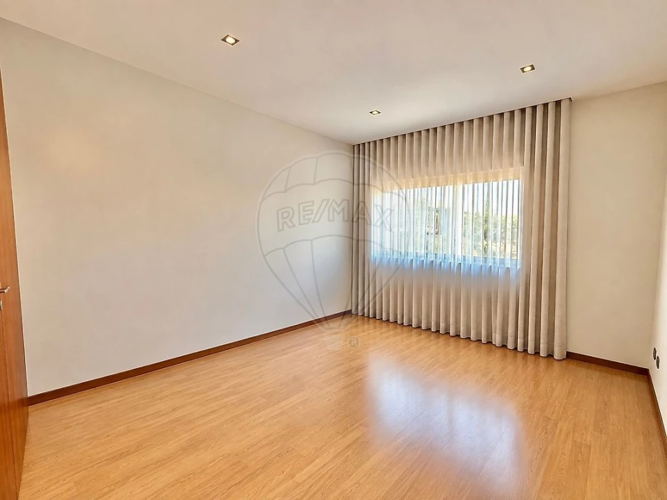 Apartamento T2 para Venda em Gondomar (São Cosme), Valbom e Jovim Foto 9