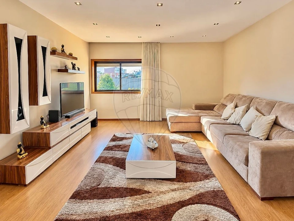 Apartamento T2 para Venda em Gondomar (São Cosme), Valbom e Jovim Foto 1