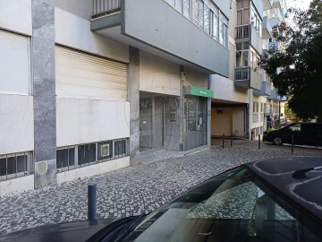 Escritório para Arrendamento em Benfica