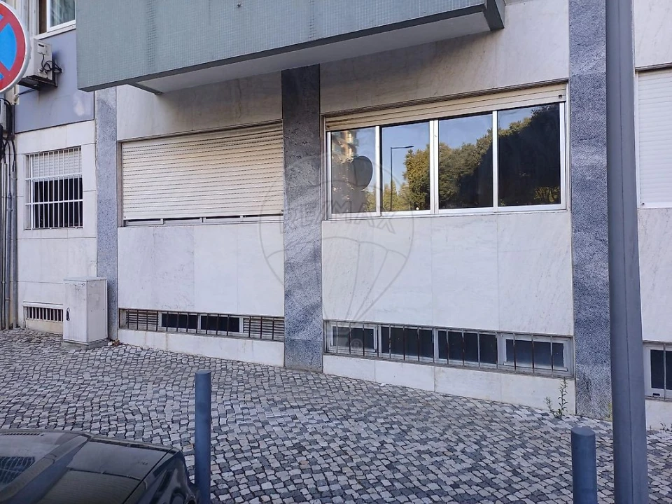 Escritório para Arrendamento em Benfica Foto 6