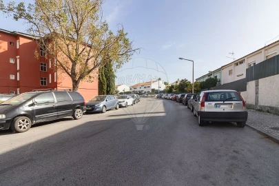 Apartamento T1 para Arrendamento em Olivais