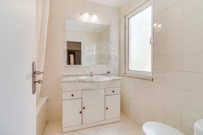 Apartamento T1 para Arrendamento em Olivais