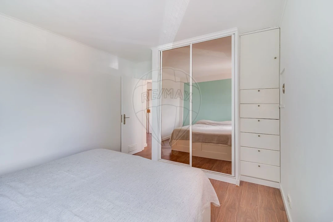 Apartamento T1 para Arrendamento em Olivais Foto 1