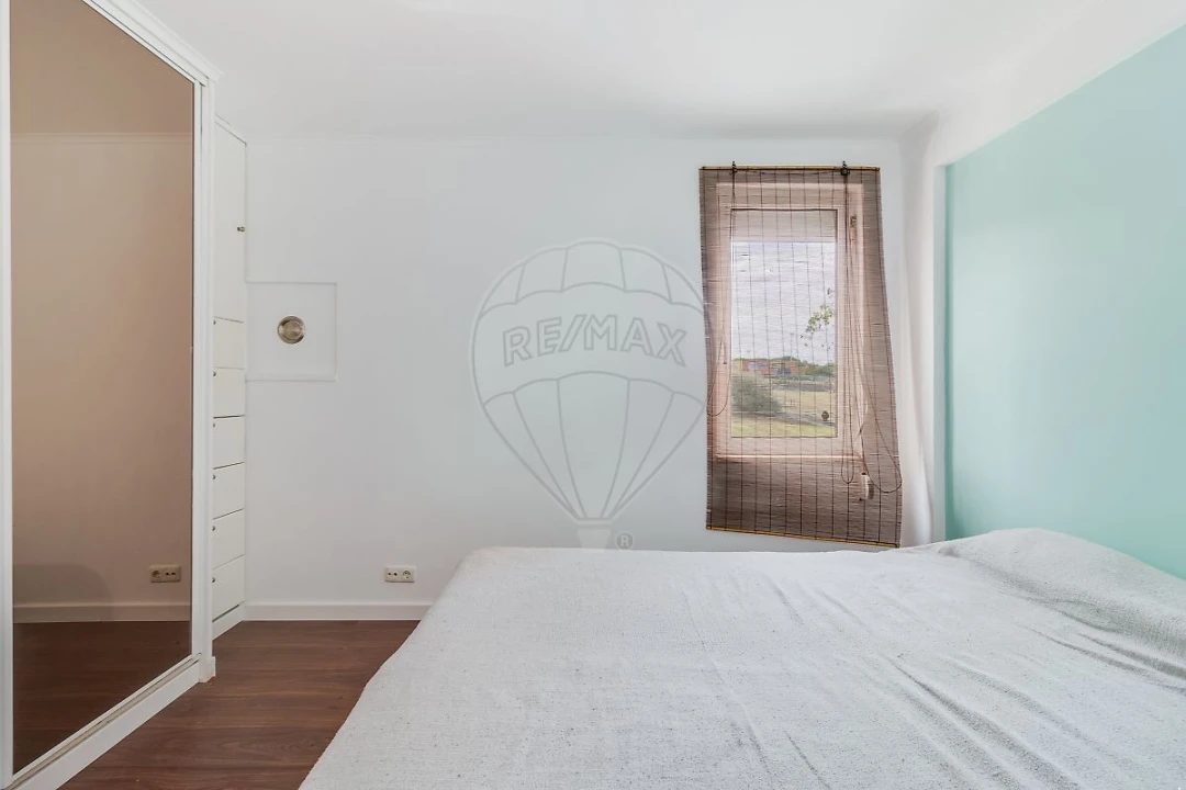 Apartamento T1 para Arrendamento em Olivais Foto 4