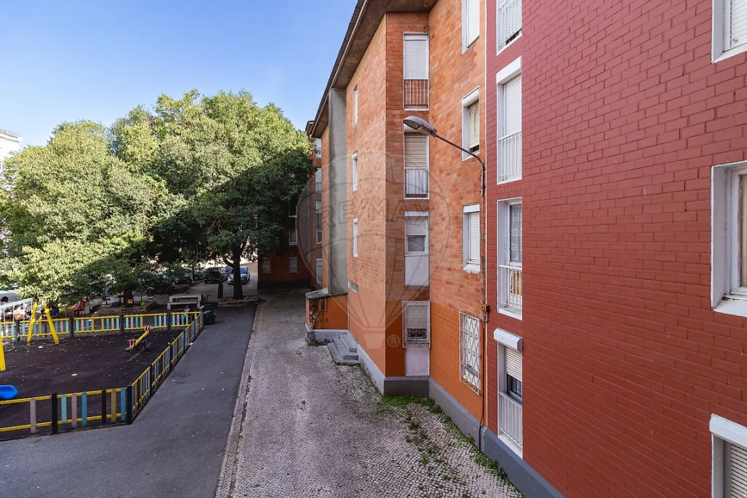 Apartamento T1 para Arrendamento em Olivais Foto 15