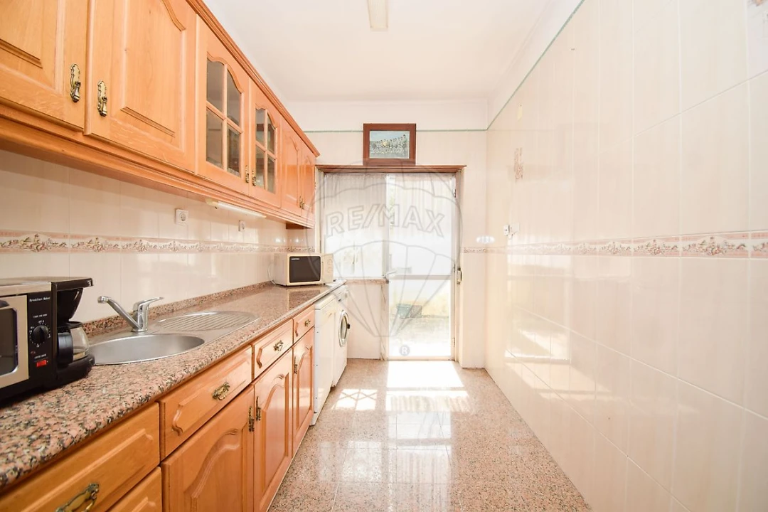 Apartamento T2 para Venda em Algueirão-Mem Martins Foto 8