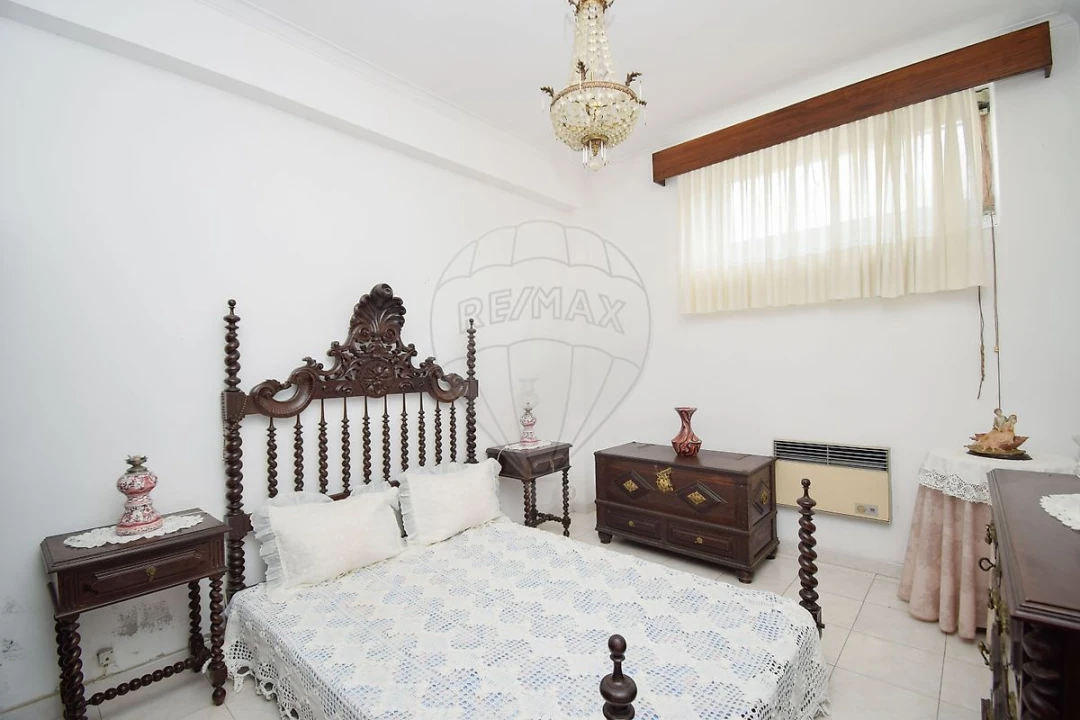 Apartamento T2 para Venda em Algueirão-Mem Martins Foto 18