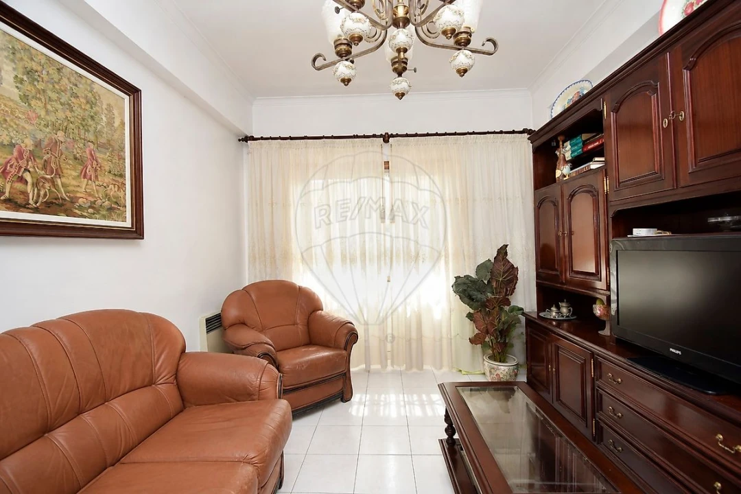 Apartamento T2 para Venda em Algueirão-Mem Martins Foto 15