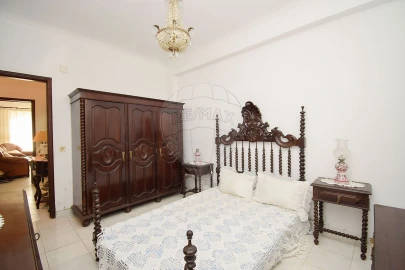 Apartamento T2 para Venda em Algueirão-Mem Martins