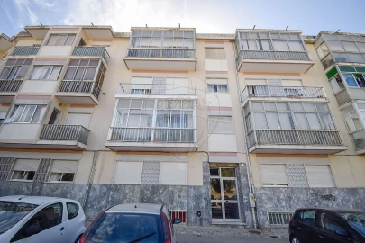 Apartamento T2 para Venda em Algueirão-Mem Martins