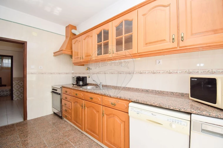 Apartamento T2 para Venda em Algueirão-Mem Martins Foto 9