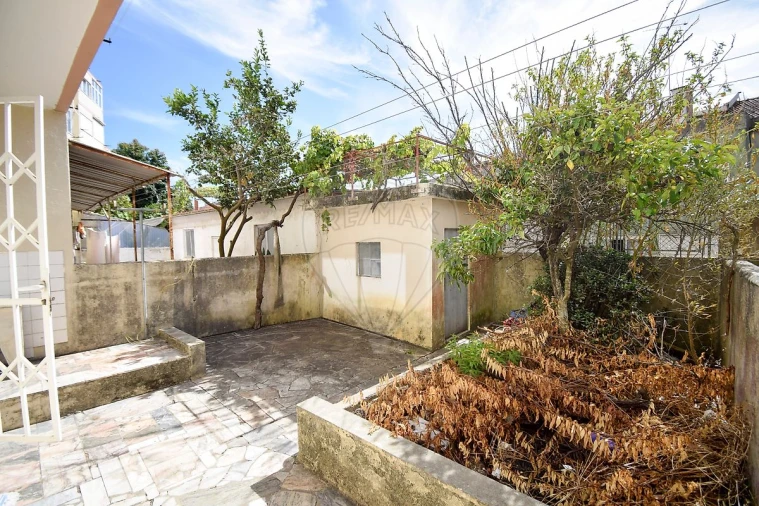 Apartamento T2 para Venda em Algueirão-Mem Martins Foto 25