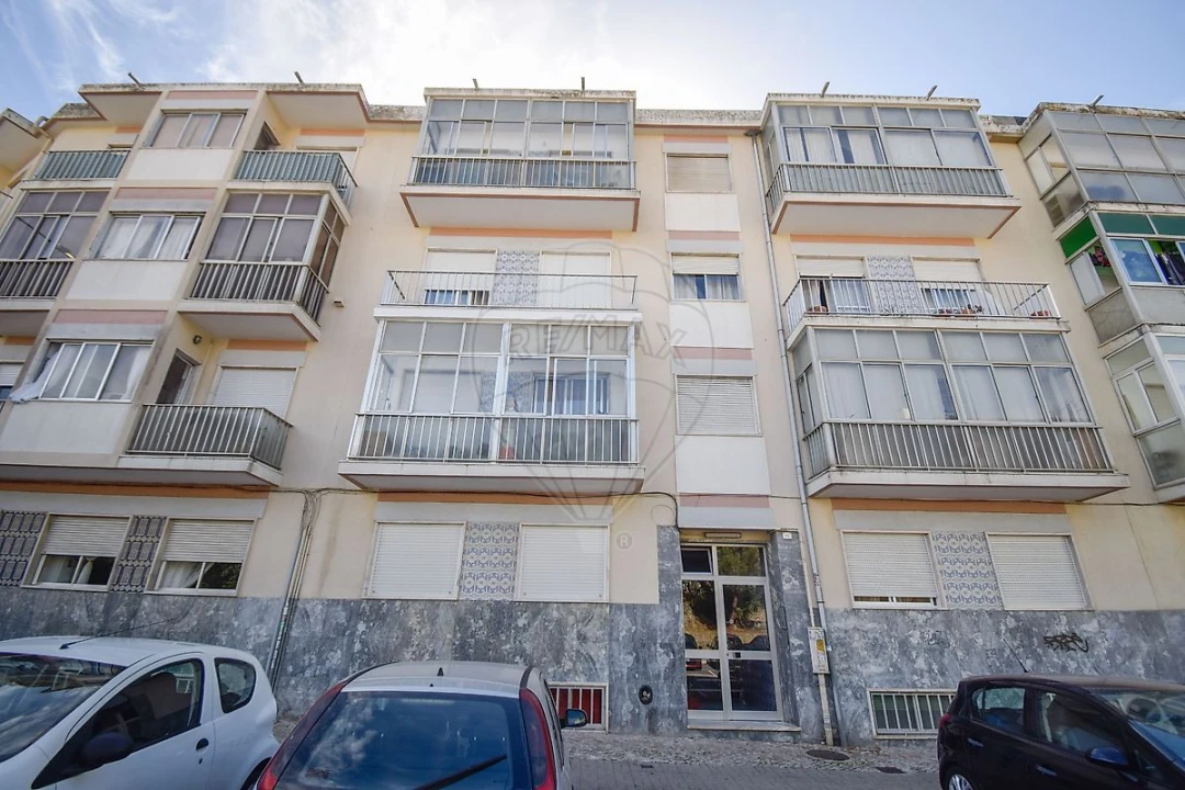 Apartamento T2 para Venda em Algueirão-Mem Martins Foto 31