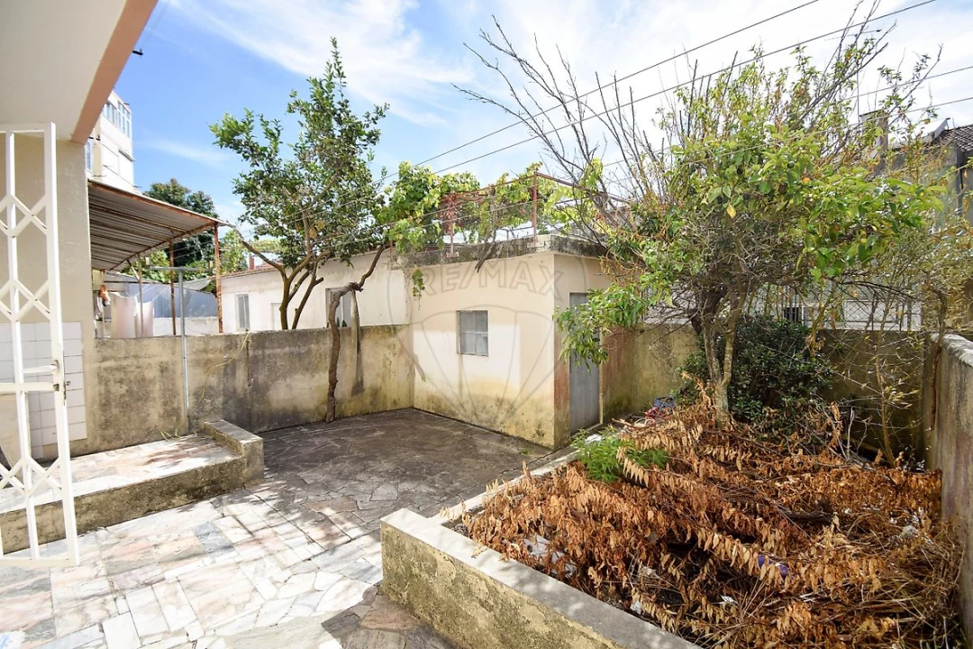Apartamento T2 para Venda em Algueirão-Mem Martins Foto 25
