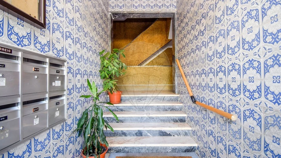 Apartamento T2 para Venda em Algueirão-Mem Martins