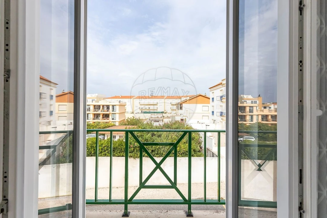 Apartamento T2 para Venda em Lourinhã e Atalaia Foto 19