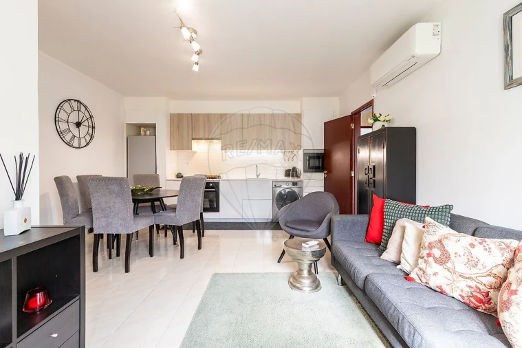Apartamento T2 para Venda em Lourinhã e Atalaia Foto 2