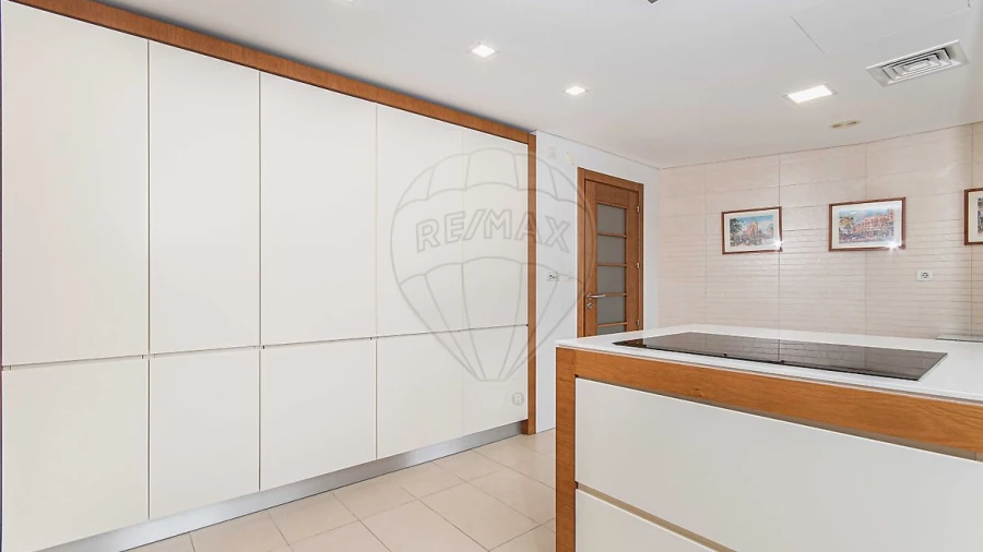 Apartamento T5 para Venda em Alverca do Ribatejo e Sobralinho