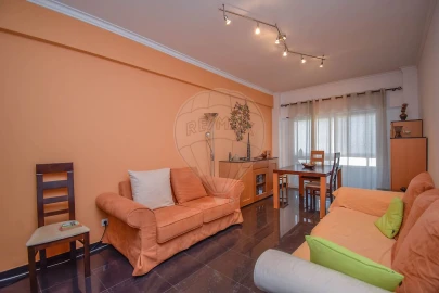 Apartamento T2 para Venda em Póvoa de Santa Iria e Forte da Casa