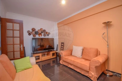 Apartamento T2 para Venda em Póvoa de Santa Iria e Forte da Casa