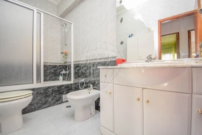 Apartamento T2 para Venda em Póvoa de Santa Iria e Forte da Casa