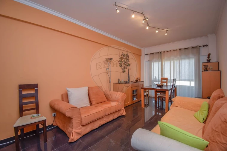 Apartamento T2 para Venda em Póvoa de Santa Iria e Forte da Casa Foto 12